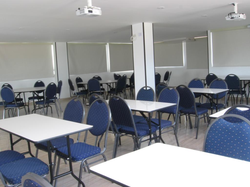קאלי Aw Hotel Sport מראה חיצוני תמונה